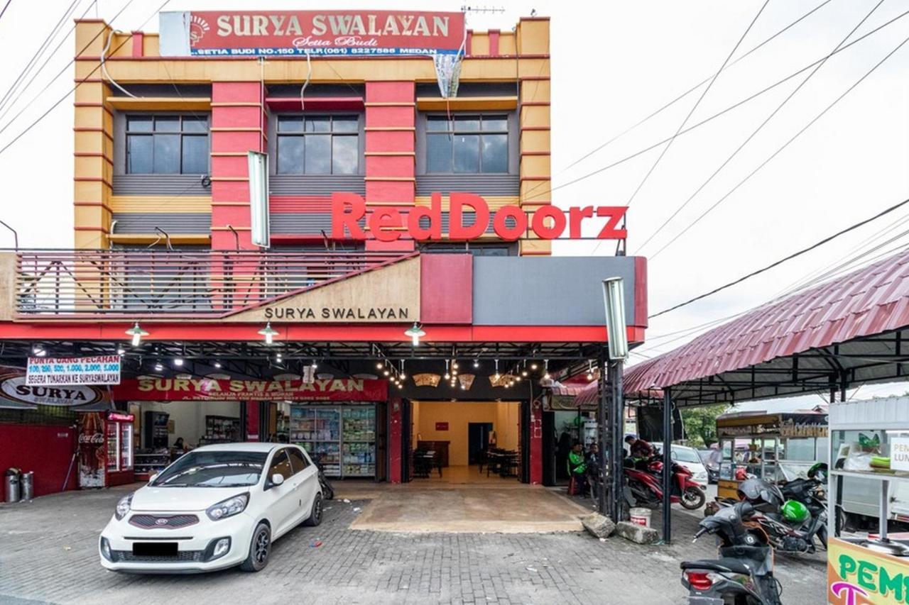 Reddoorz Syariah @ Jalan Setiabudi Medan 3 Buitenkant foto
