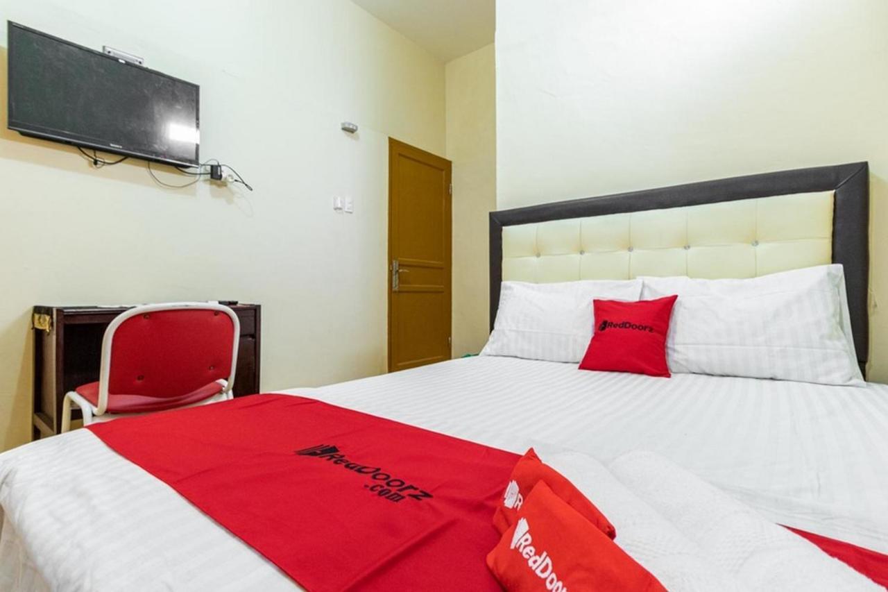 Reddoorz Syariah @ Jalan Setiabudi Medan 3 Buitenkant foto